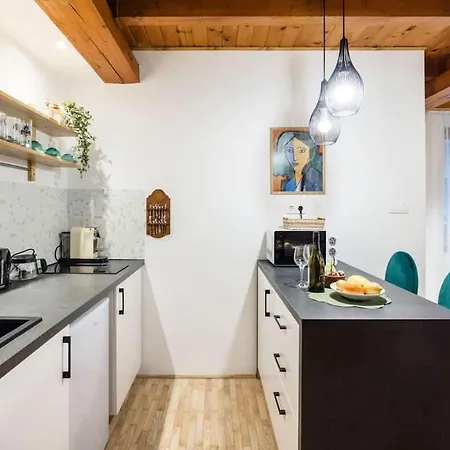 3br Duplex With Terrace * 布达佩斯