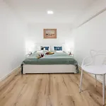 3br Duplex With Terrace דירה *