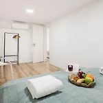 3br Duplex With Terrace דירה *